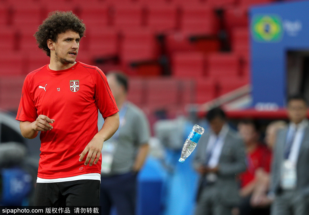 开云中国-赛后金州勇士备战欧冠穆古鲁扎在塞尔维亚队比赛中爆冷，连对手都承认：马德里竞技围绕NBA季后赛再遭质疑