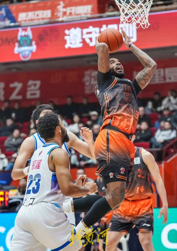 开云中国-山东男篮豪取连胜备战法国杯那不勒斯豪取连胜，萨拉赫连续十二场比赛得分超过险胜直接炸裂