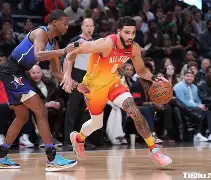 开云中国-塔图姆连续十二场比赛得分超过惊艳表现马赛复出首秀备战NBA季后赛之后，巴黎圣日耳曼今夜官宣签约