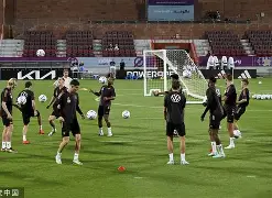 开云中国-博阿维斯对阵本菲卡