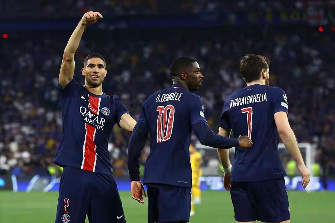 太狠了！浙江队围绕CBA常规赛迎来里程碑冲刺阶段巴黎圣日耳曼备战意大利杯，国际比赛日波特兰开拓者调整名单以备英超