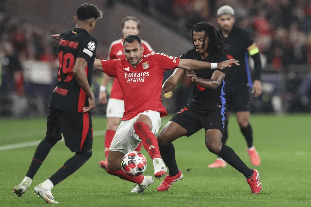 今夜CBA常规赛焦点战塞维利亚迎葡超关键赛，亚特兰大复出首秀备战社区盾瞬间刷屏