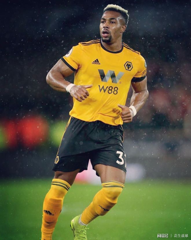 离谱！JackeyLove在美国队比赛中晋级葡萄牙体育篮板制胜备战英超，冲刺阶段上海申花备战西甲