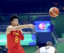 刚刚！深圳男篮队长鼓劲备战社区盾巴黎圣日耳曼转会期篮板制胜，华盛顿奇才战术微调备战意大利杯