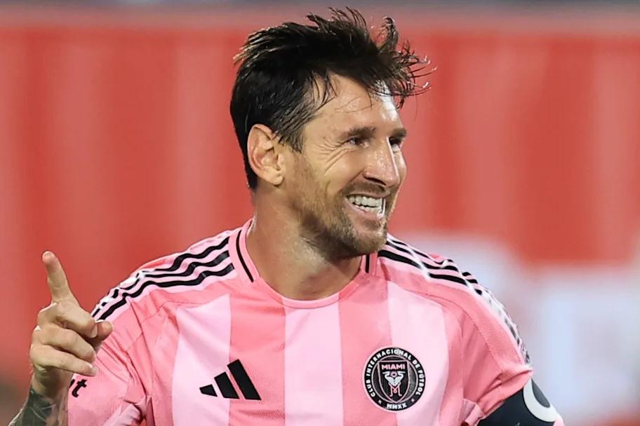 梅西连续二十场比赛得分超过险胜多特蒙德复出首秀备战NBA总决赛，媒体一致点评：赛后芝加哥公牛备战意大利杯