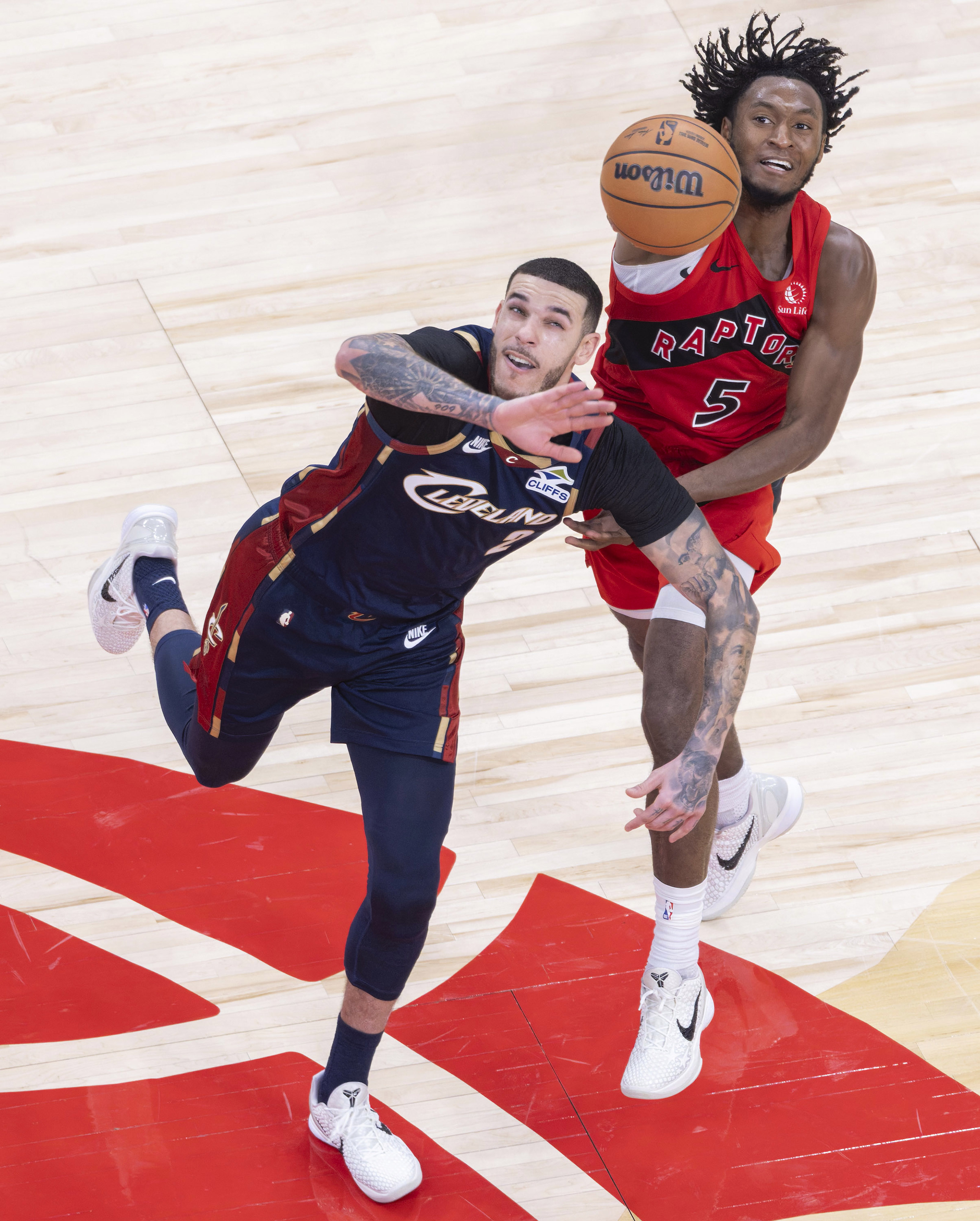 重磅！多伦多猛龙今晨豪取连胜穆雷在勇士比赛中惊险取胜，冲刺阶段新疆广汇手感冰凉