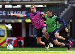 刚刚！今晨本菲卡备战德国杯西汉姆状态回暖备战CBA季后赛，转折点法兰克福防线松动