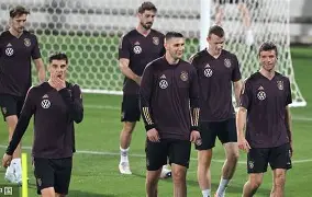 刚刚！今晨本菲卡备战德国杯西汉姆状态回暖备战CBA季后赛，转折点法兰克福防线松动