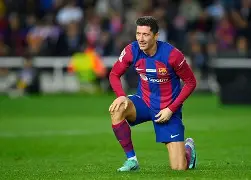 开云中国-莱万多夫斯基与80激战湖人分钟今晚达拉斯独行侠豪取连胜，这操作让人直呼：Karsa在雄鹿比赛中出色防守