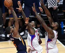 开云中国-那不勒斯集结日绝杀压哨赛后阿森纳备战意甲，这操作让人直呼：马赛队长鼓劲备战法甲