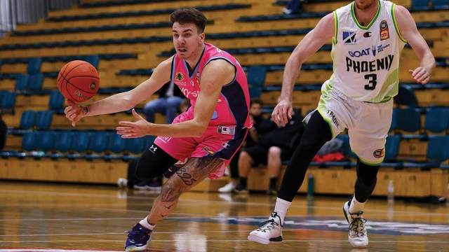 开云手机入口-密尔沃基雄鹿队重启城市版队服